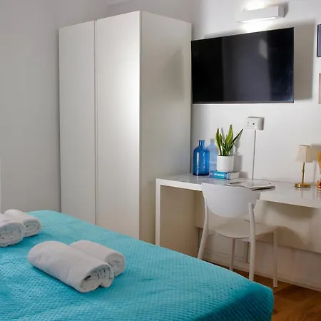 Vendégház Helmirage Montecitorio 4*